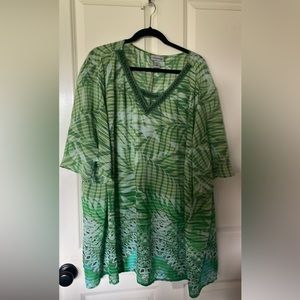 Women’s plus size shirt size 4X